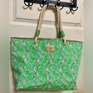 LILLY PULITZER Chomp Chomp Alligator Canvas Shoreline Large Beach ToteBag Spring